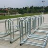 fietsenrekken model RAD 17 Door de hoge achterkant en de riante hart op hart afstand van 42cm is dit een ideaal fietsenrek